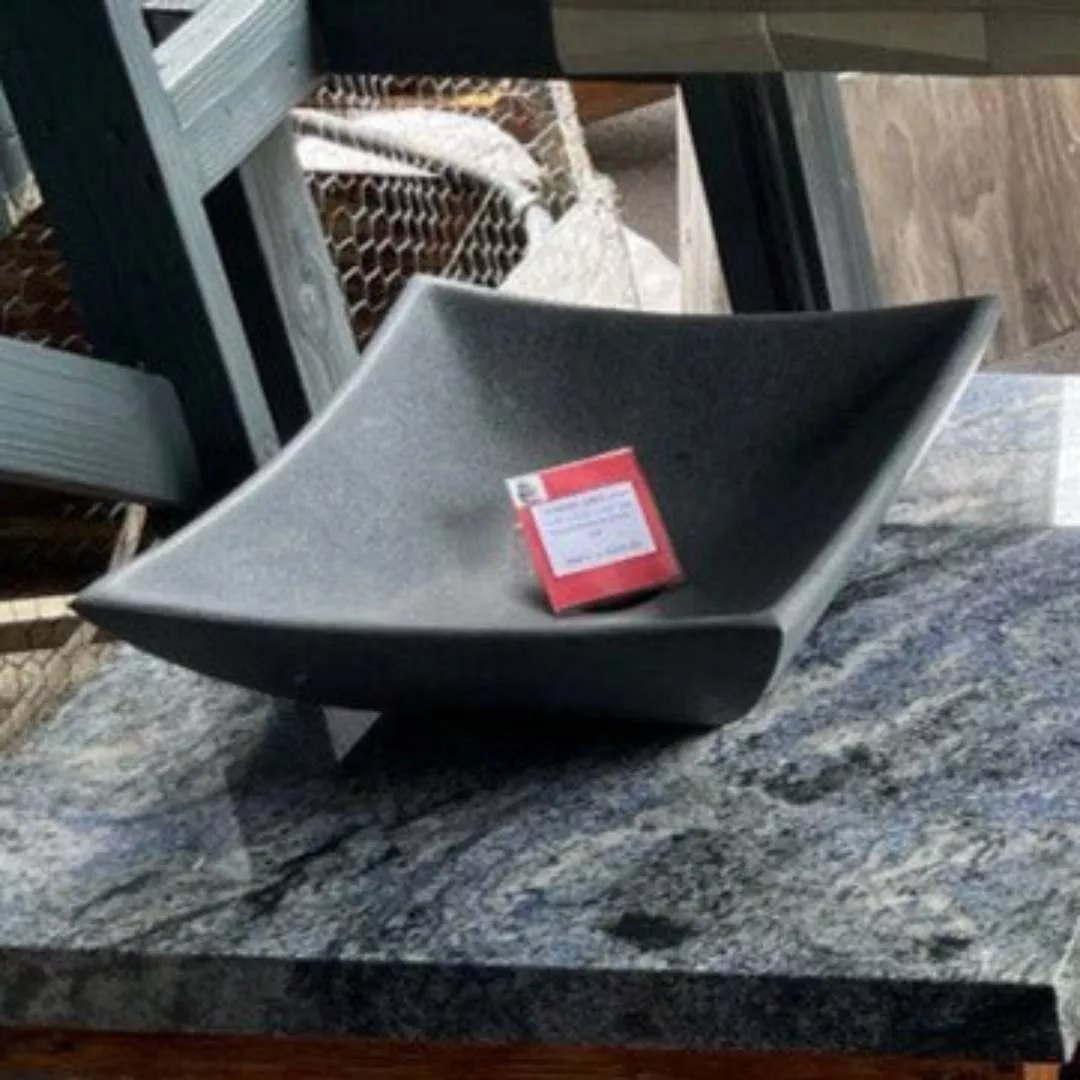 DARK GREY SQUARE Granite honed interior & exterior - Sink