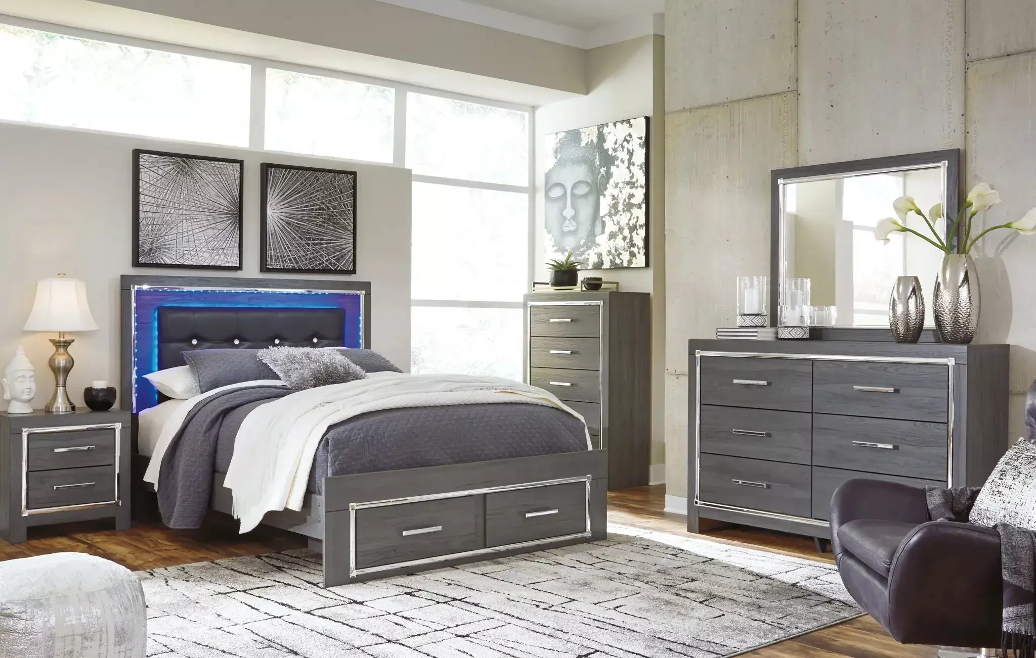 Lodanna - Storage Bed Set