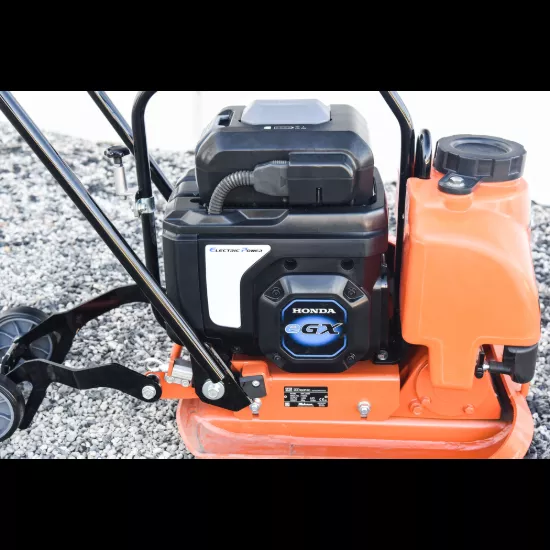 Multiquip MVCE64VBW Battery-Powered Plate Compactor with Water Tank