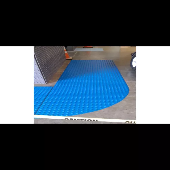 Safety Step - Inline Mat - Textured - 3' x 10' - Blue