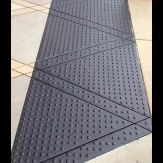 Safety Step - Inline Mat - Textured - 3' x 10' - Dark Gray