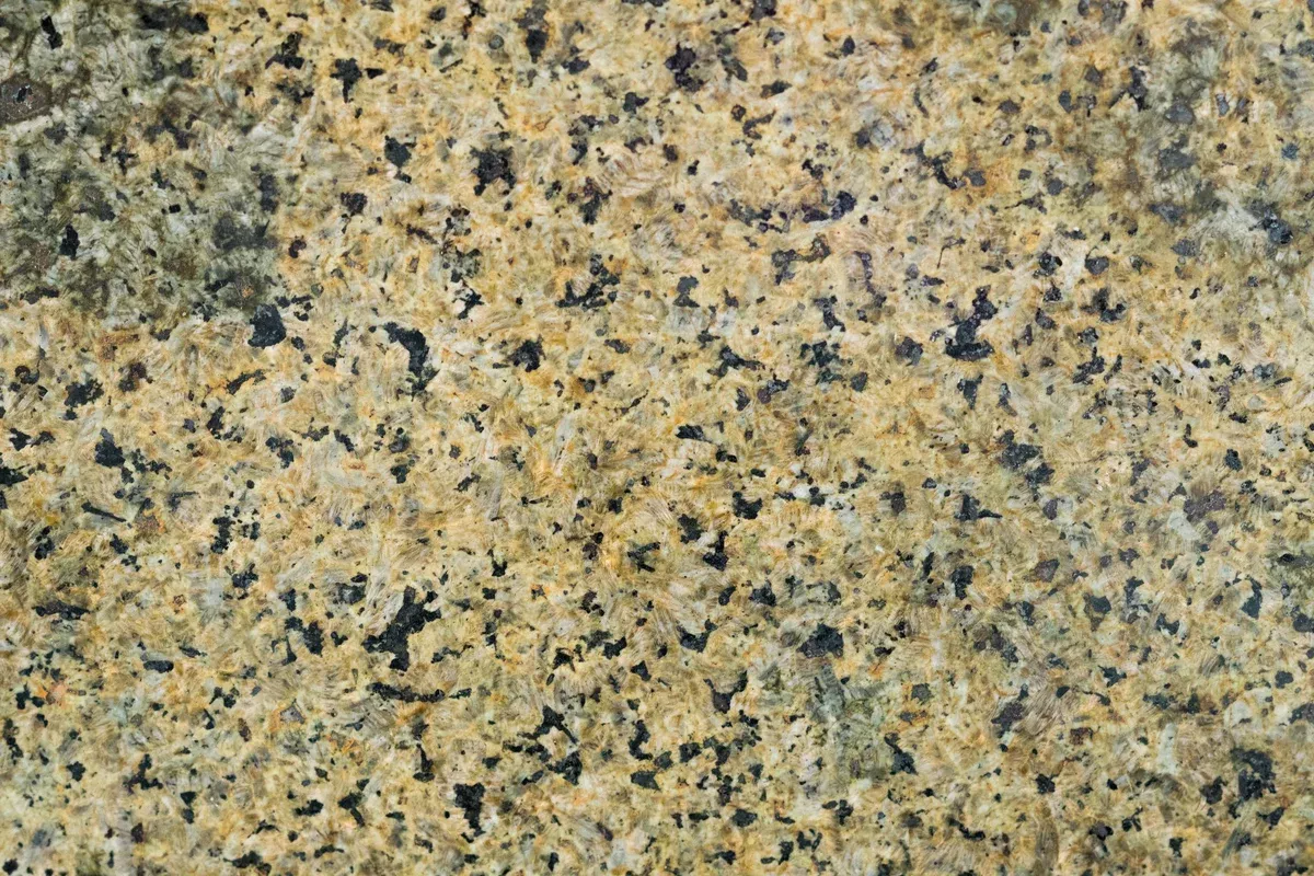 Verde Tunas Granite Tile - Polished